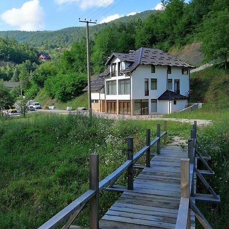 Zlatarska Dolina Bed and Breakfast Nova Varoš Esterno foto